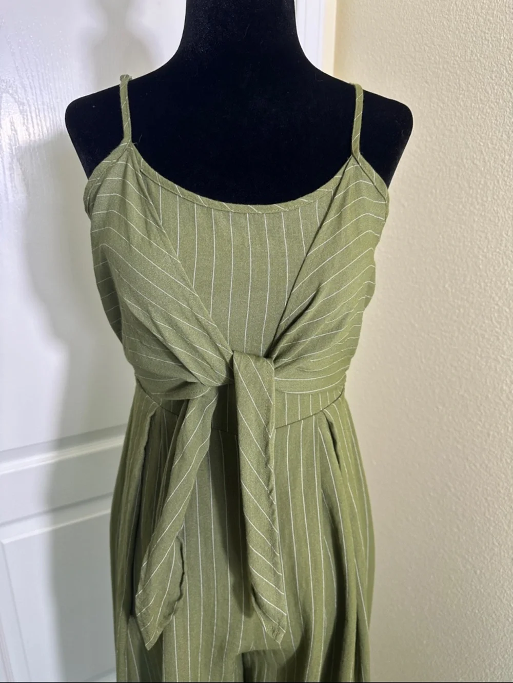 Fly Tomato Olive Green striped Tie-Front Wide-Leg Jumpsuit. Size X-Small - Picture 6 of 10